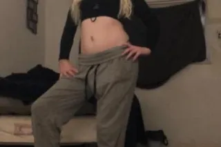 Busty Red neck beauty - Image 4